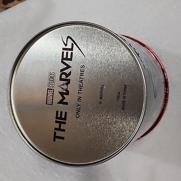 The Marvel's popcorn bucket - Picture 6 of 6